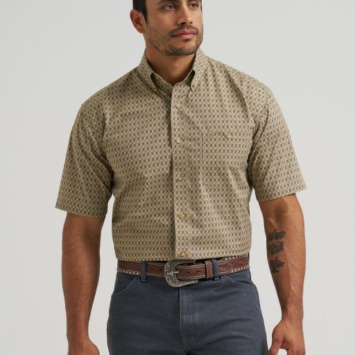Men's Wrangler Classic Relaxed Fit Short Sleeve Shirt - Brown 112381626