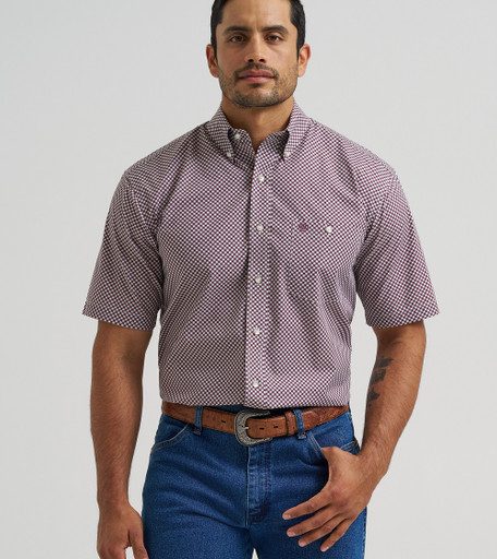 Men's Wrangler Classic Relaxed Fit Short Sleeve Shirt - Burgundy/White 112381628